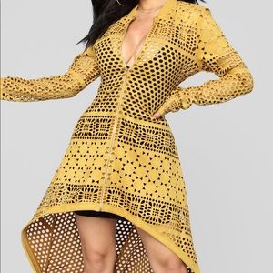 is new in size M  I bought it the wrong size